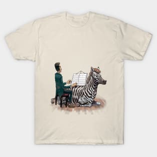 Distracted pianist T-Shirt